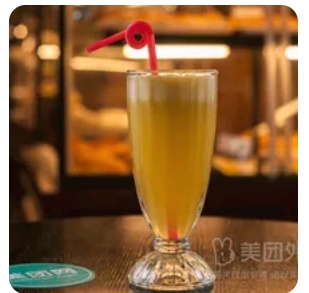 Freshly squeezed pear juice