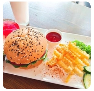 Beef Burger with Fries