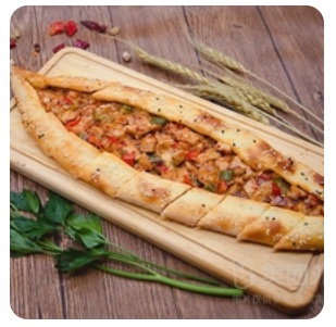 Turkish chicken pizza