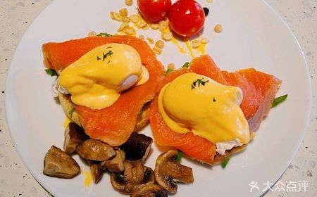 Select brunch menu