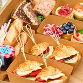 3-4 Winter warm sun picnic gift box