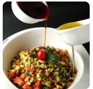 Traditional Turkish Salad
