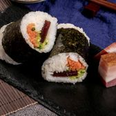 Signature rice balls for 2-3 people