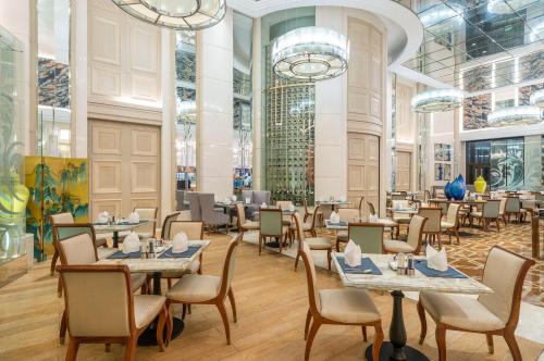 Moonlight Western Restaurant (Crowne Plaza Zengcheng Poly)