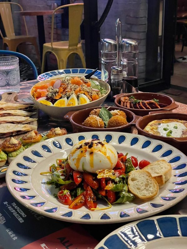 LA PLATEA Landi Mediterranean Bar (Sanlitun Branch)